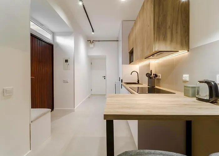 Ferenca Lista Apartamento Leópolis